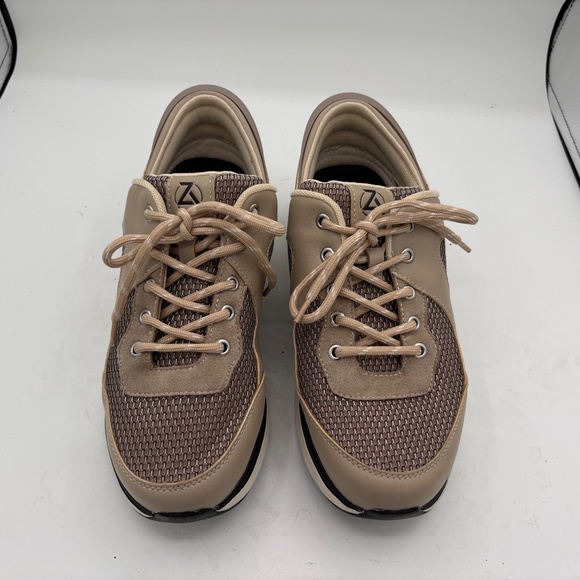 Zeba Mens Size 9 Wide Hands Free Beige Comfort Walking Slip On Shoes - Picture 5 of 12